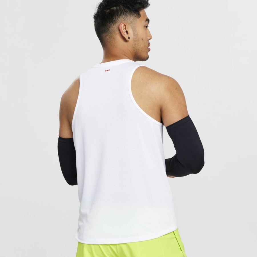 Tops * | Men'S Stopwatch Singlet Saucony Store